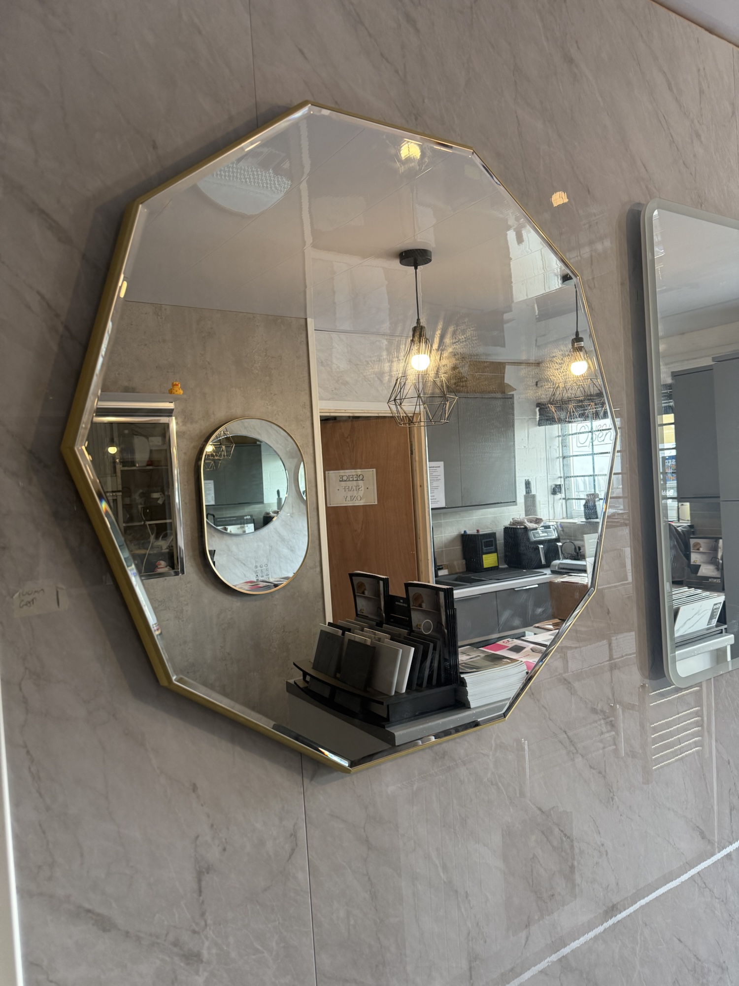 Tavistock mirror display 4